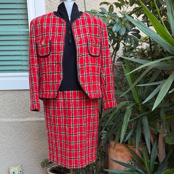 Evan Picone Dresses & Skirts - Vintage Multicolored Evan Picone Plaid Tweed Wool Blazer and Skirt Set